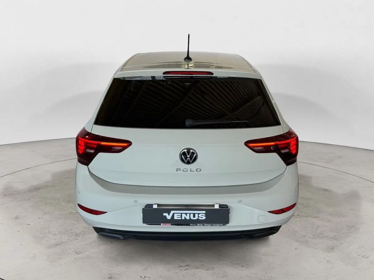 Volkswagen Polo nuova a Monza e Brianza (5)