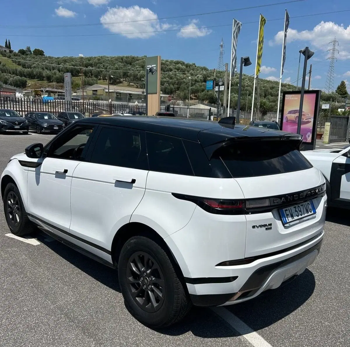 Land Rover Range Rover Evoque usata a Roma (3)