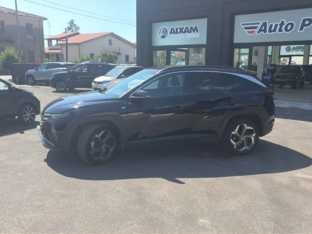 Hyundai Tucson usata a Lucca (2)