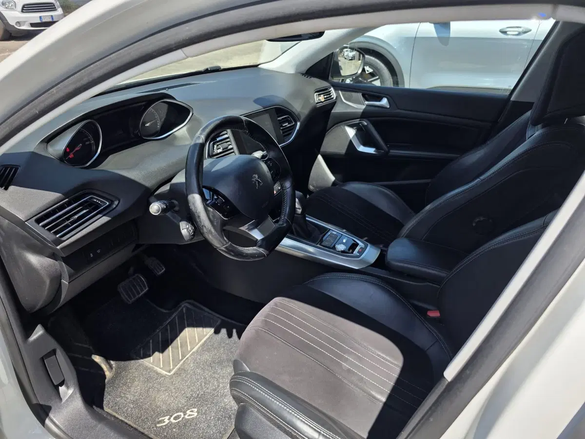 Peugeot 308 SW usata a Rimini (11)