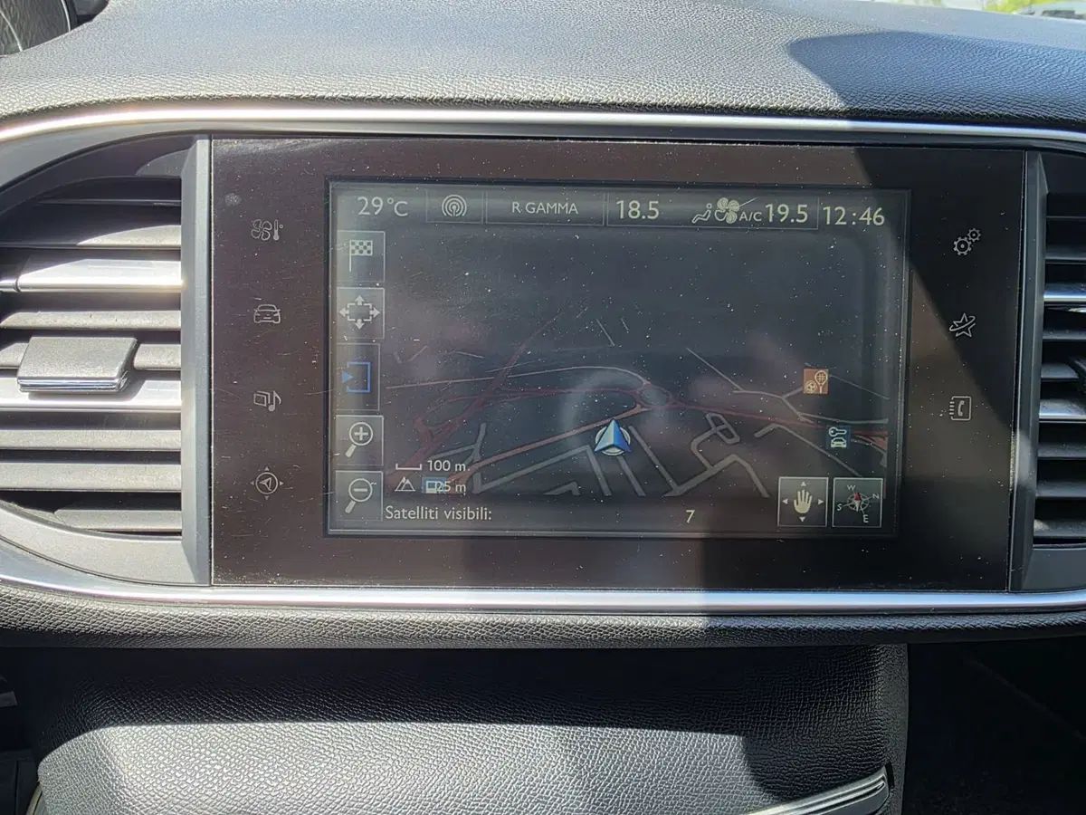 Peugeot 308 SW usata a Rimini (15)