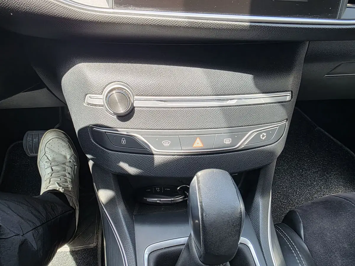 Peugeot 308 SW usata a Rimini (17)