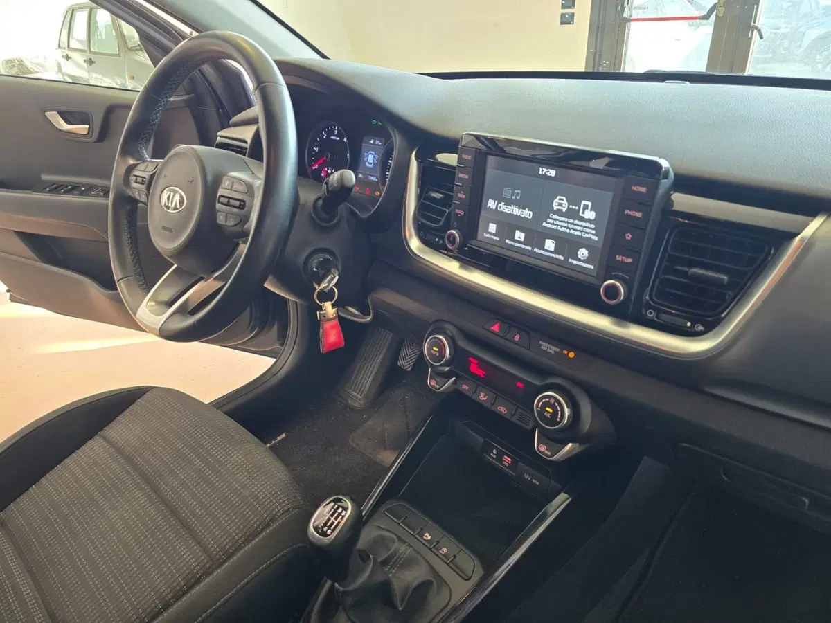 Kia Stonic usata a Rimini (13)