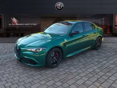 Alfa Romeo Giulia 2.9 T V6 AT8 Quadrifoglio nuova a Monza
