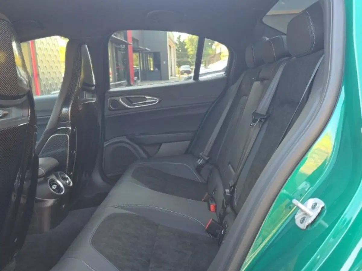 Alfa Romeo Giulia nuova a Monza e Brianza (11)