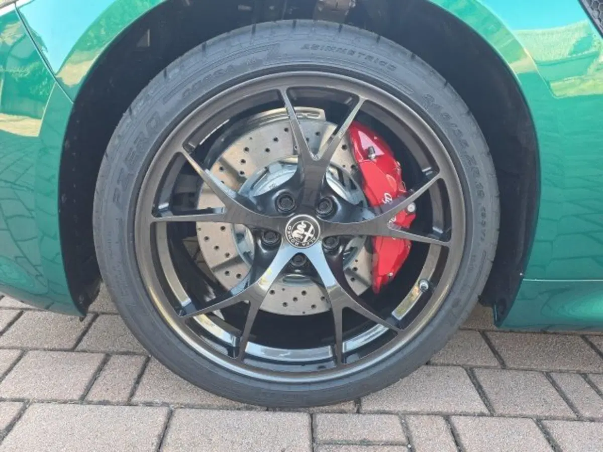 Alfa Romeo Giulia nuova a Monza e Brianza (12)