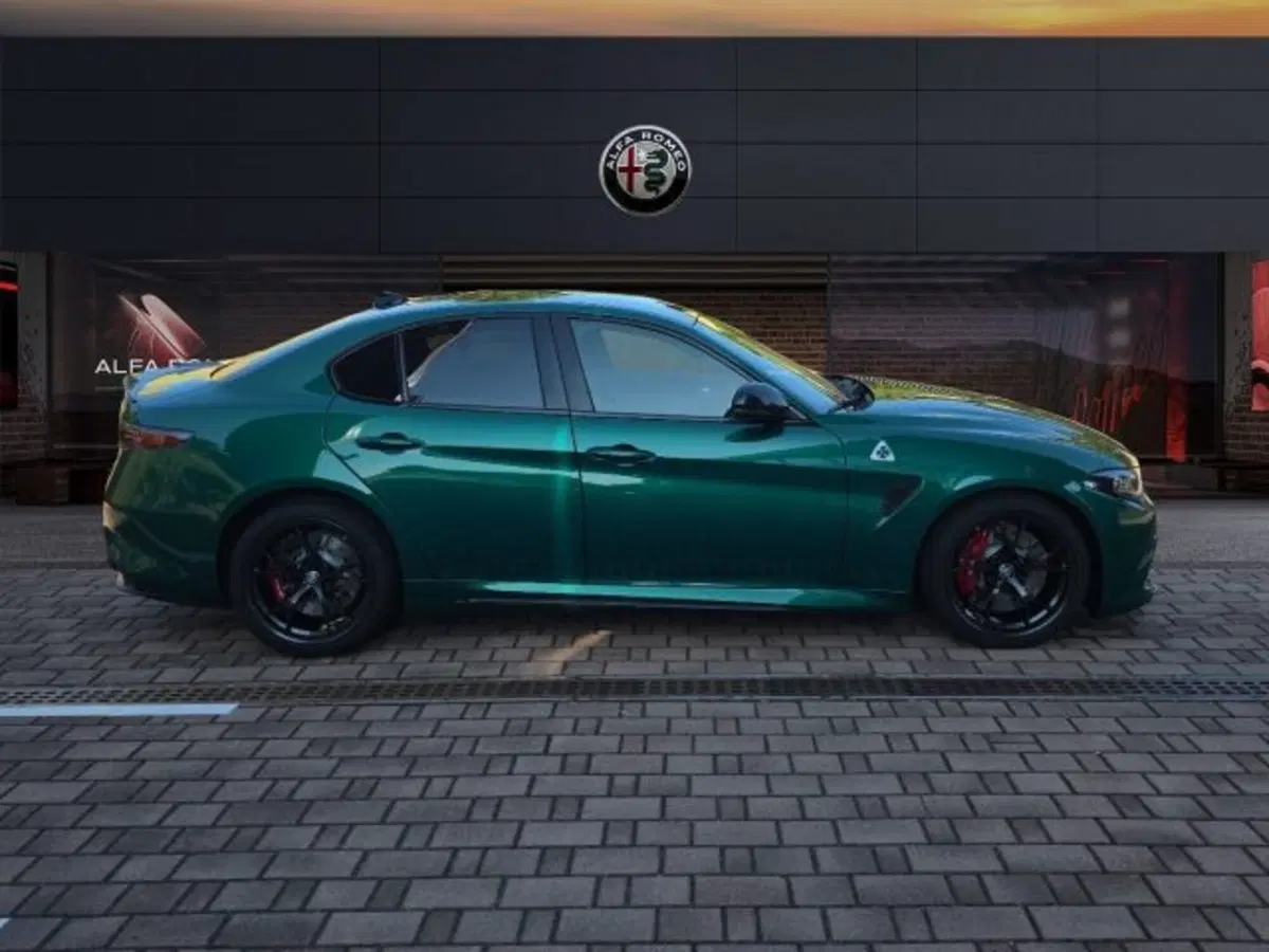 Alfa Romeo Giulia nuova a Monza e Brianza (4)