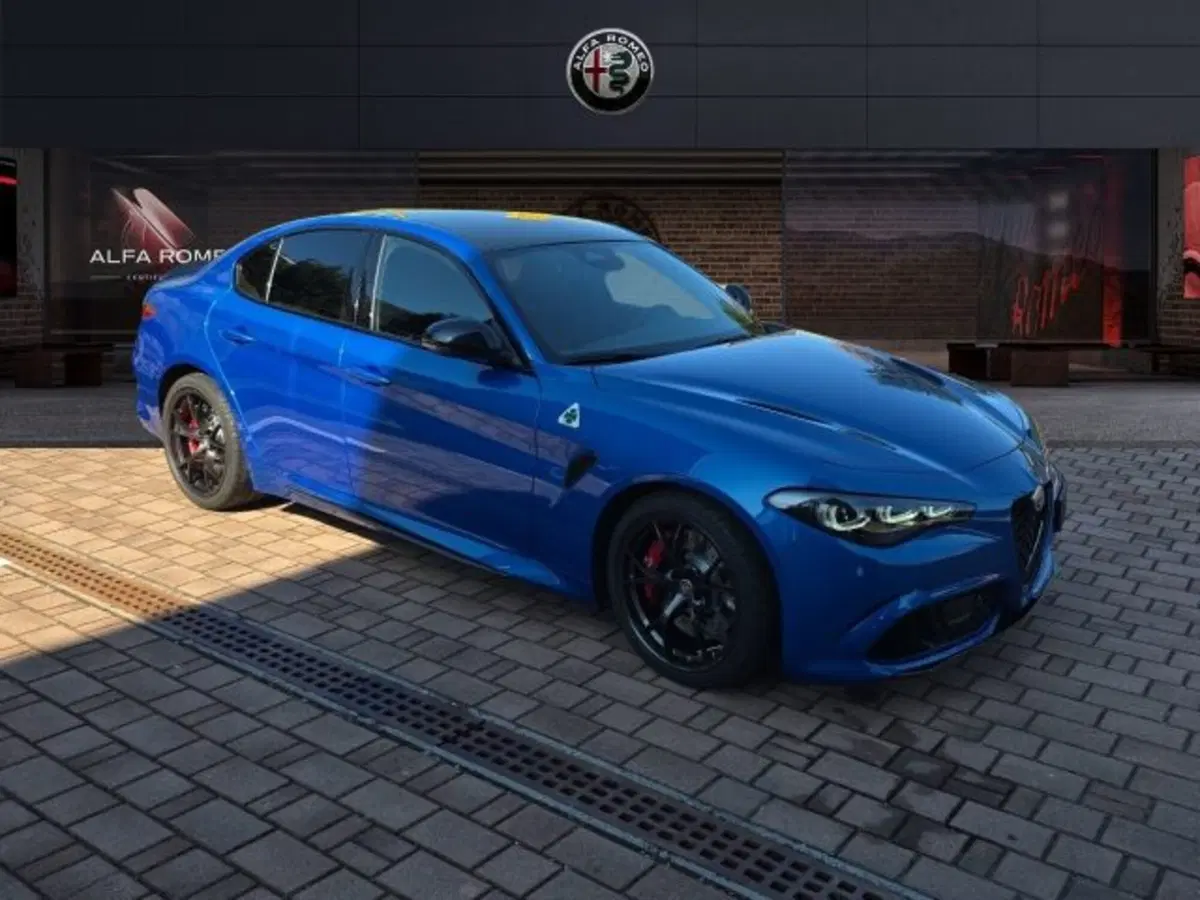 Alfa Romeo Giulia nuova a Monza e Brianza (3)