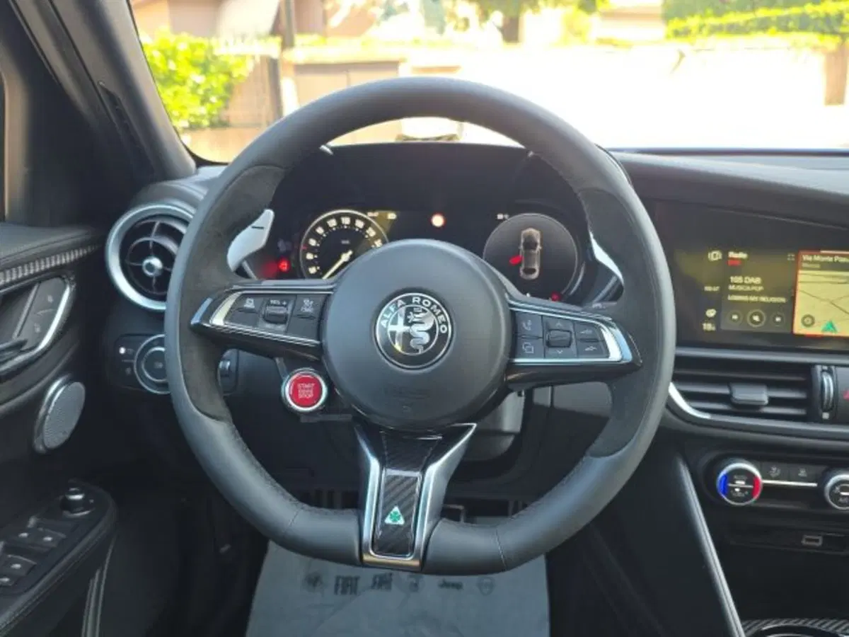 Alfa Romeo Giulia nuova a Monza e Brianza (9)