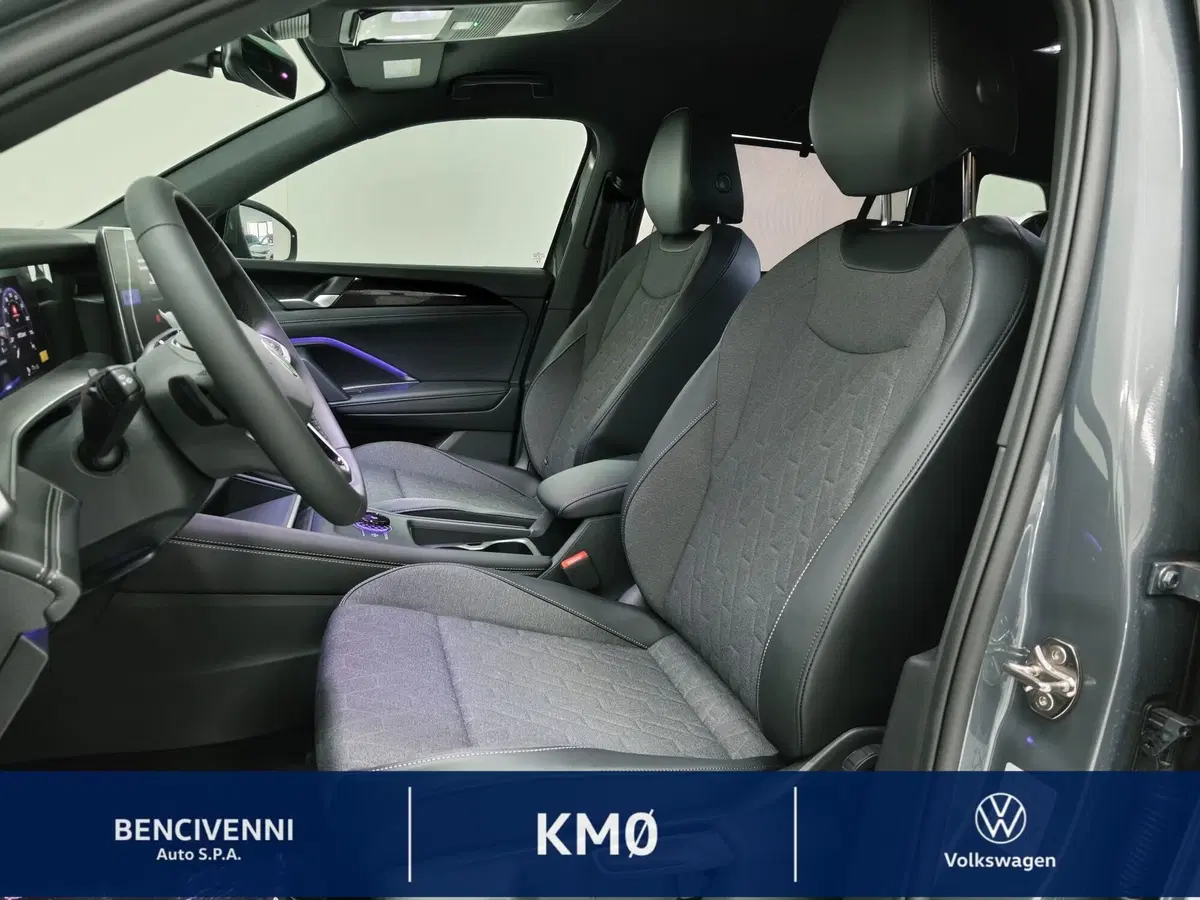 Volkswagen Tayron nuova a Catanzaro (18)