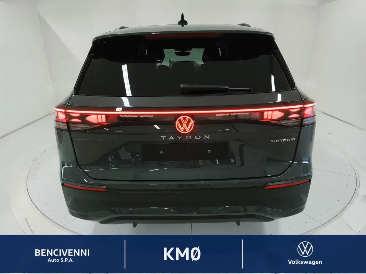 Volkswagen Tayron nuova a Catanzaro (8)