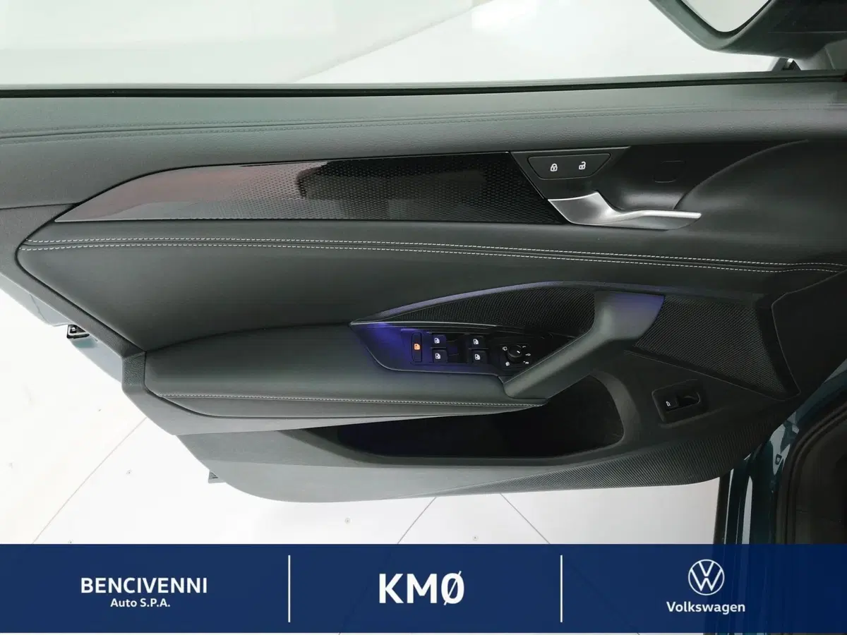 Volkswagen Tiguan nuova a Catanzaro (15)
