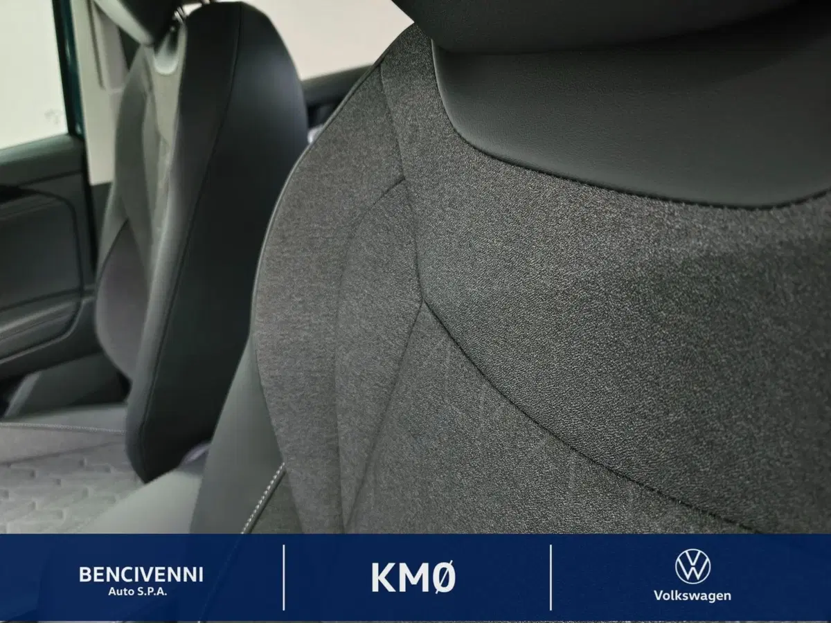 Volkswagen Tiguan nuova a Catanzaro (18)