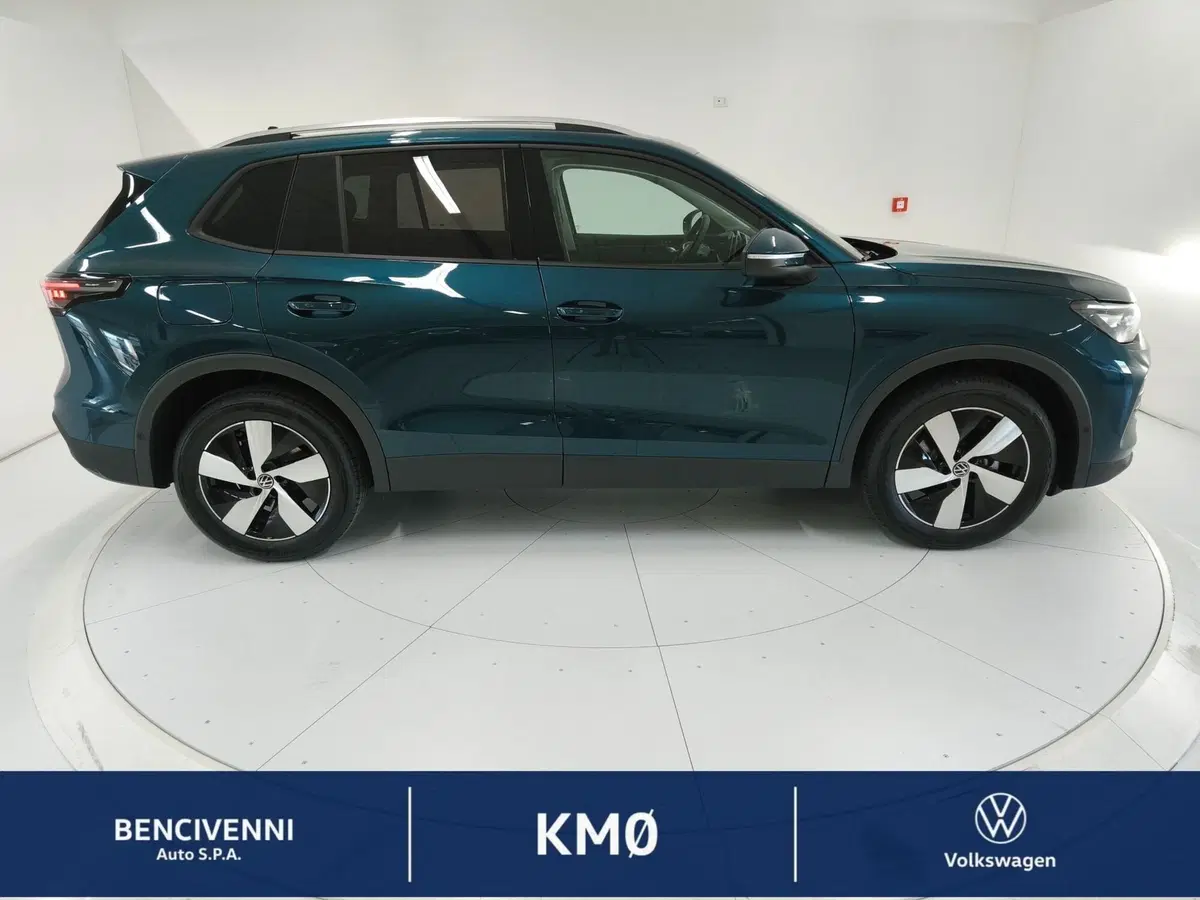 Volkswagen Tiguan nuova a Catanzaro (6)