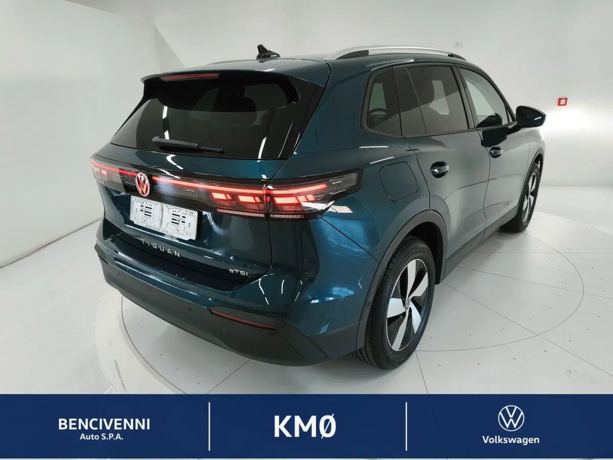 Volkswagen Tiguan nuova a Catanzaro (8)
