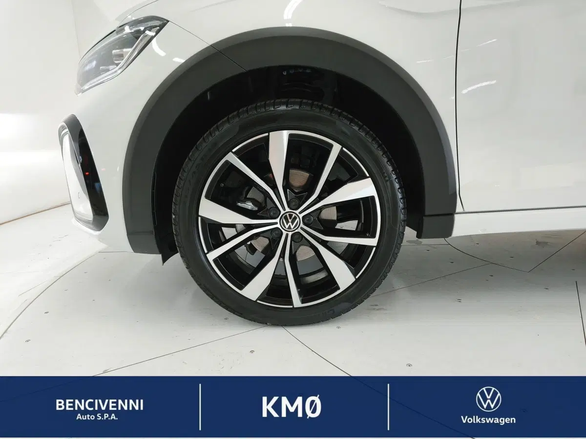 Volkswagen Taigo nuova a Reggio Calabria (13)