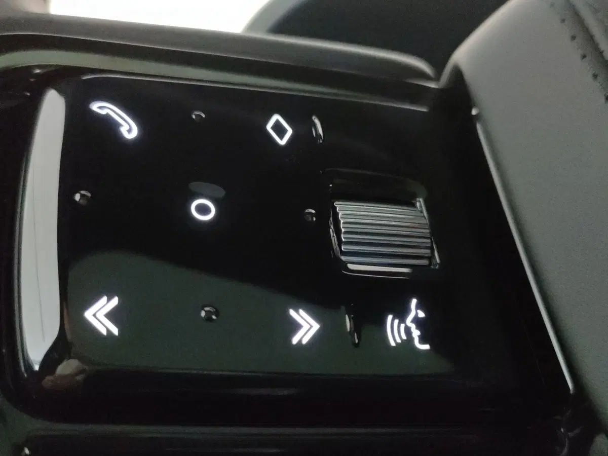 Land Rover Range Rover Sport nuova a Lecco (13)