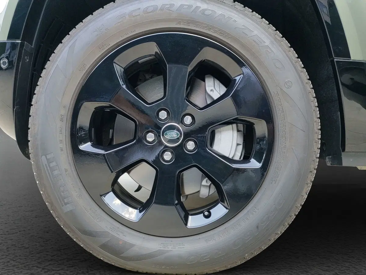 Land Rover Defender usata a Lecco (9)