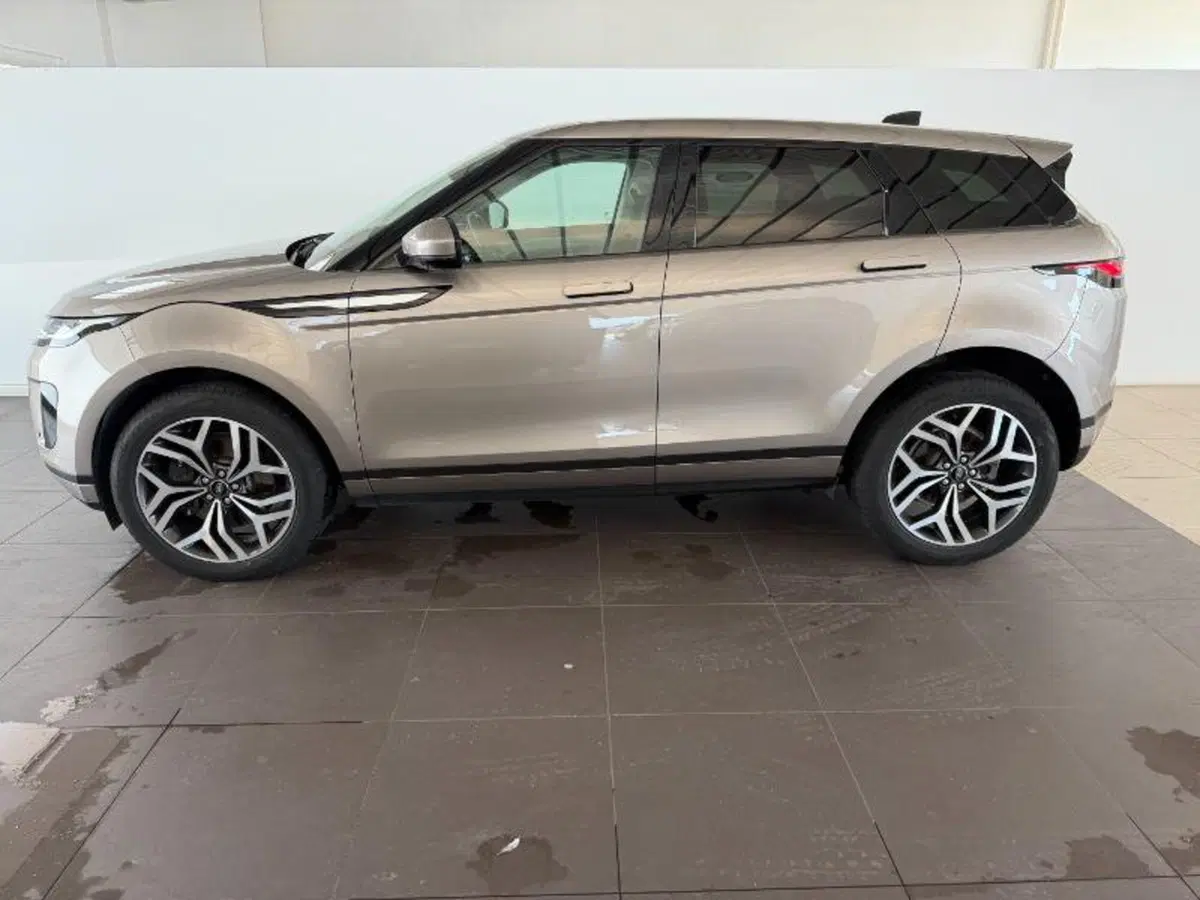 Land Rover Range Rover Evoque usata a Venezia (2)