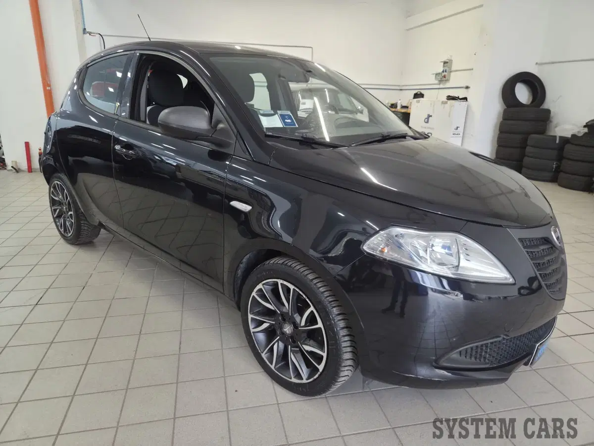 Lancia Ypsilon usata a Monza e Brianza (2)
