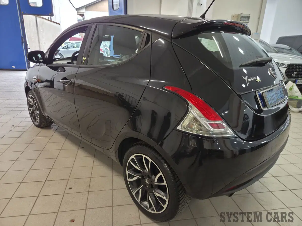 Lancia Ypsilon usata a Monza e Brianza (4)
