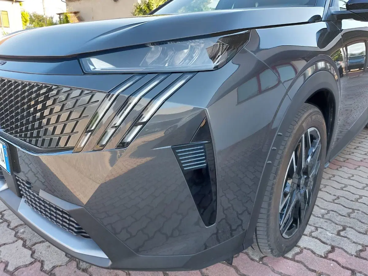 Peugeot 5008 usata a Pavia (13)
