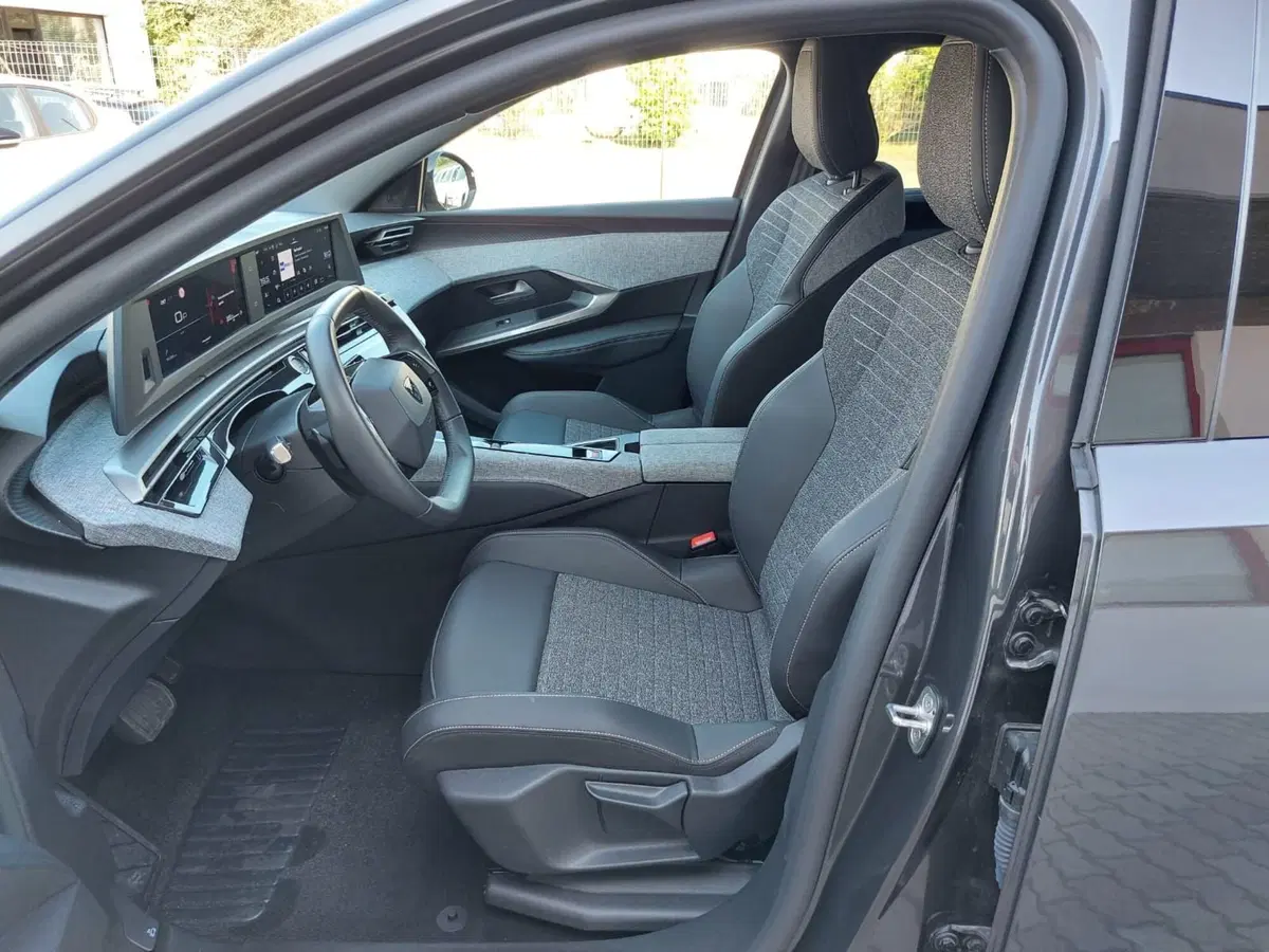 Peugeot 5008 usata a Pavia (3)