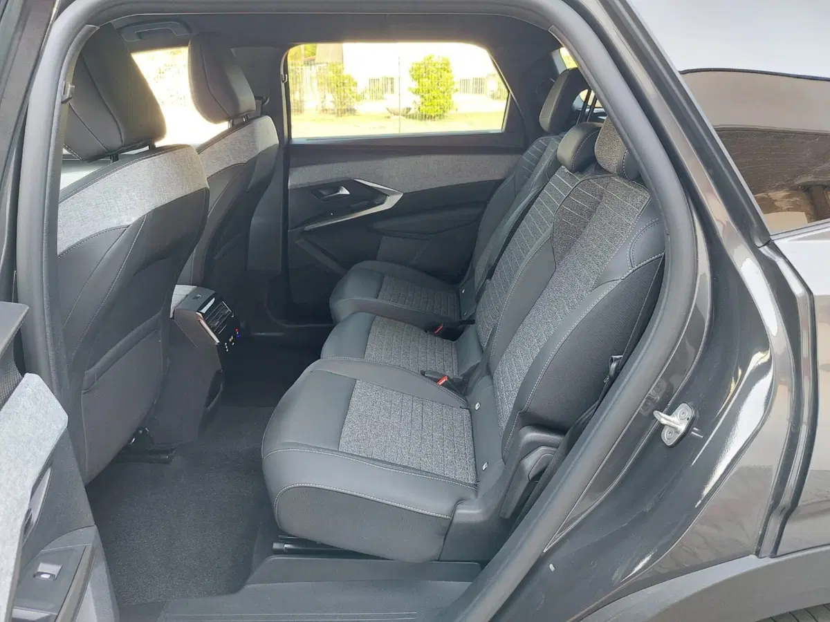 Peugeot 5008 usata a Pavia (4)