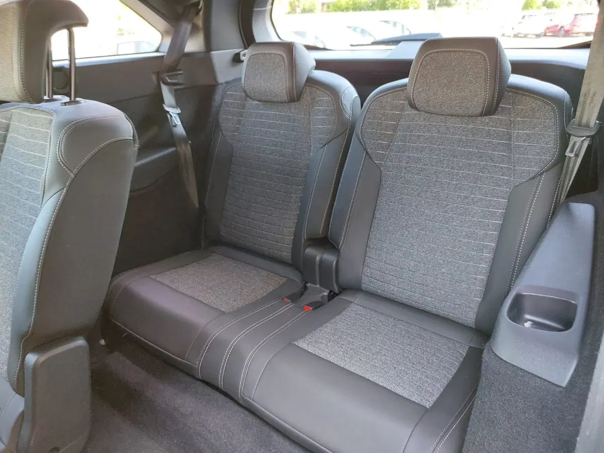 Peugeot 5008 usata a Pavia (5)