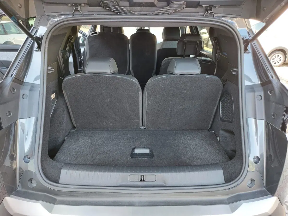 Peugeot 5008 usata a Pavia (6)