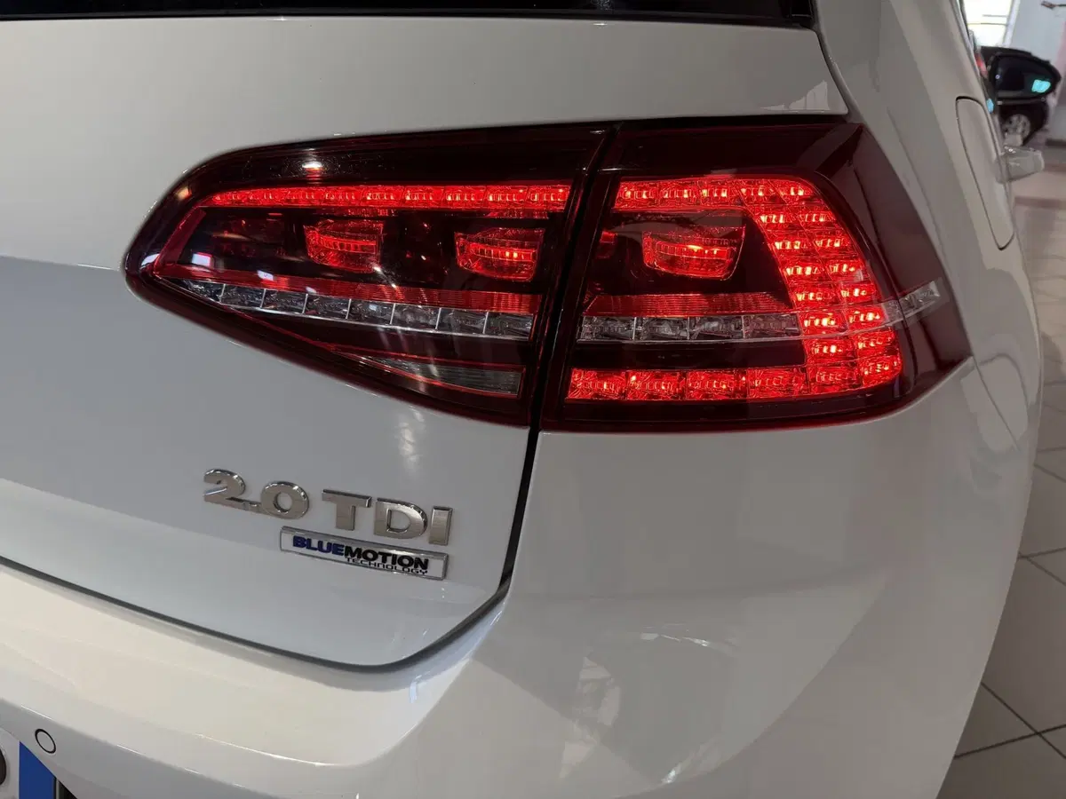 Volkswagen Golf usata a Genova (11)