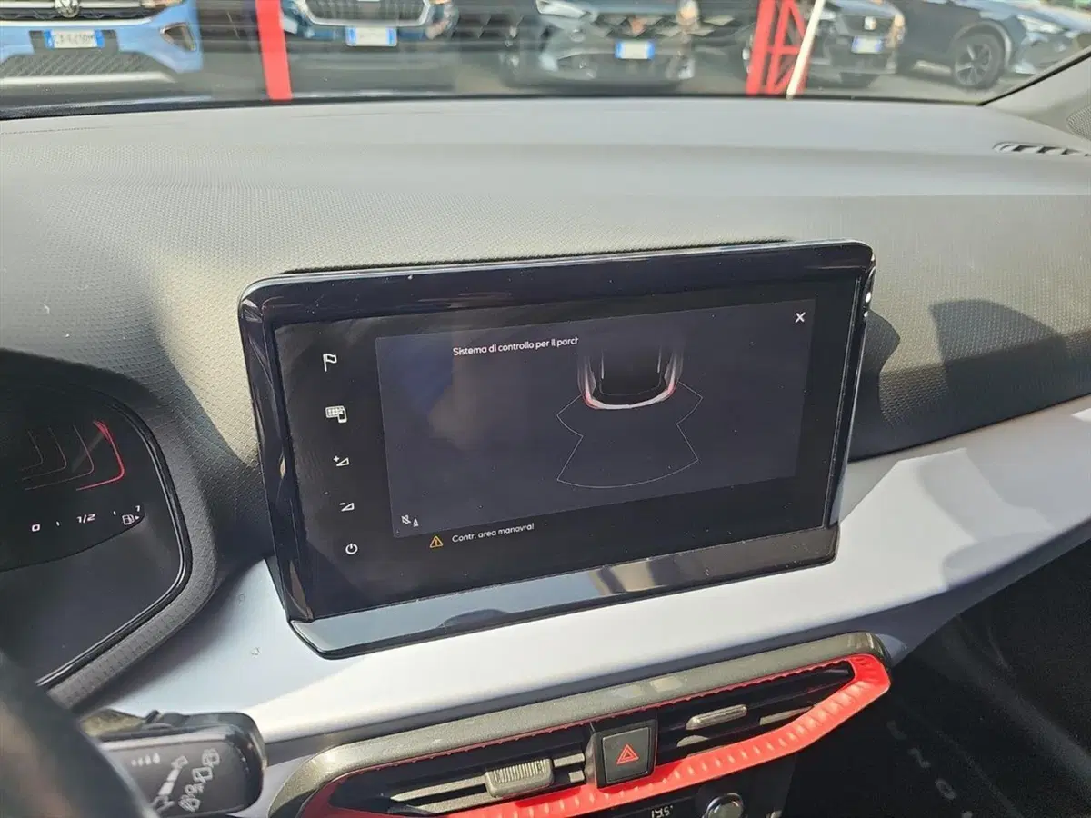 SEAT Arona usata a Lecco (11)