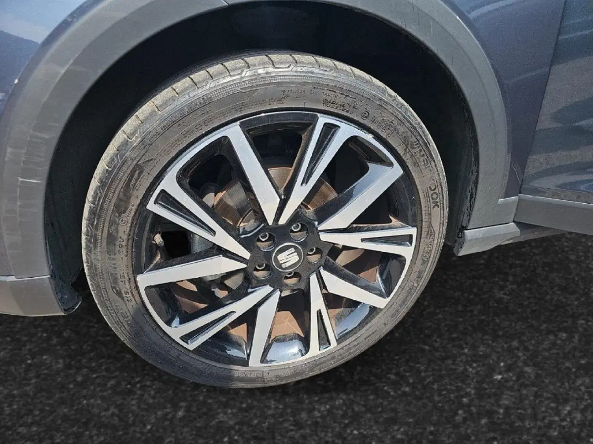 SEAT Arona usata a Lecco (13)
