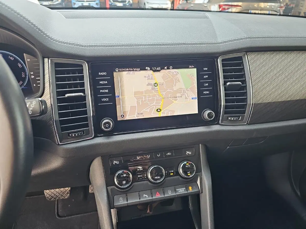 Skoda Kodiaq usata a Lecco (13)