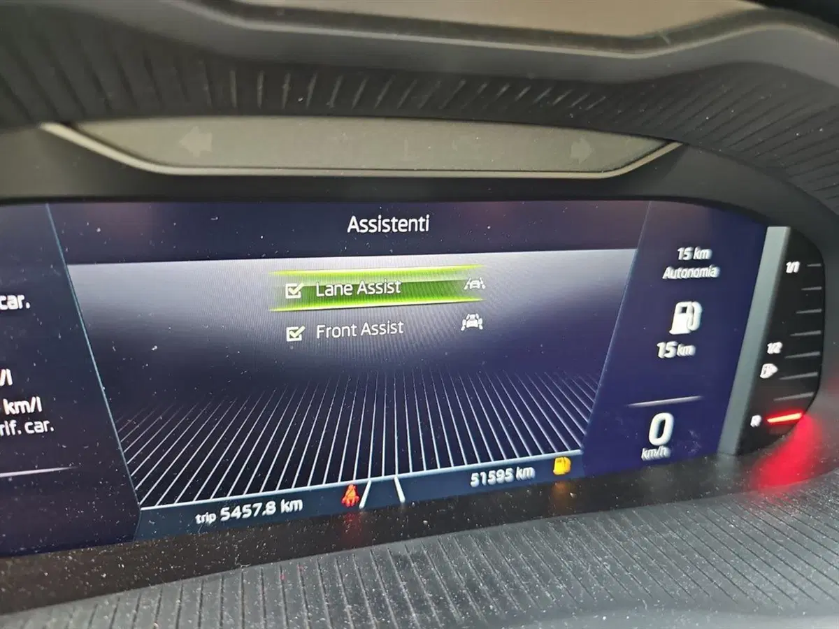 Skoda Scala usata a Lecco (15)