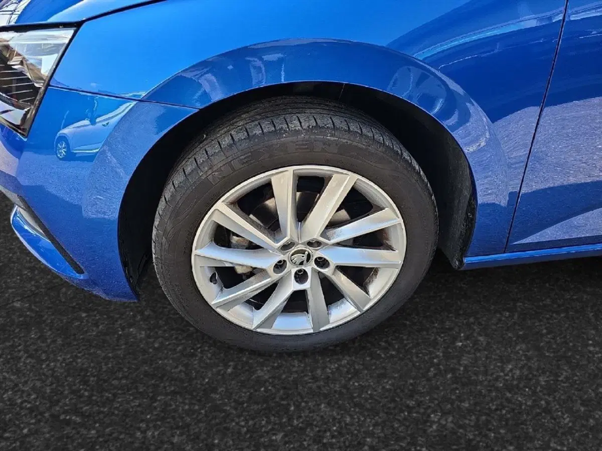 Skoda Scala usata a Lecco (8)