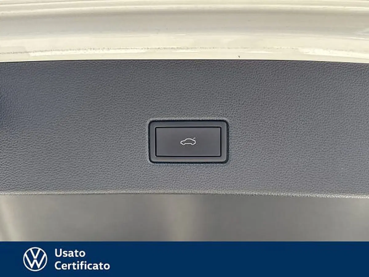 Volkswagen T-Roc usata a Vicenza (16)