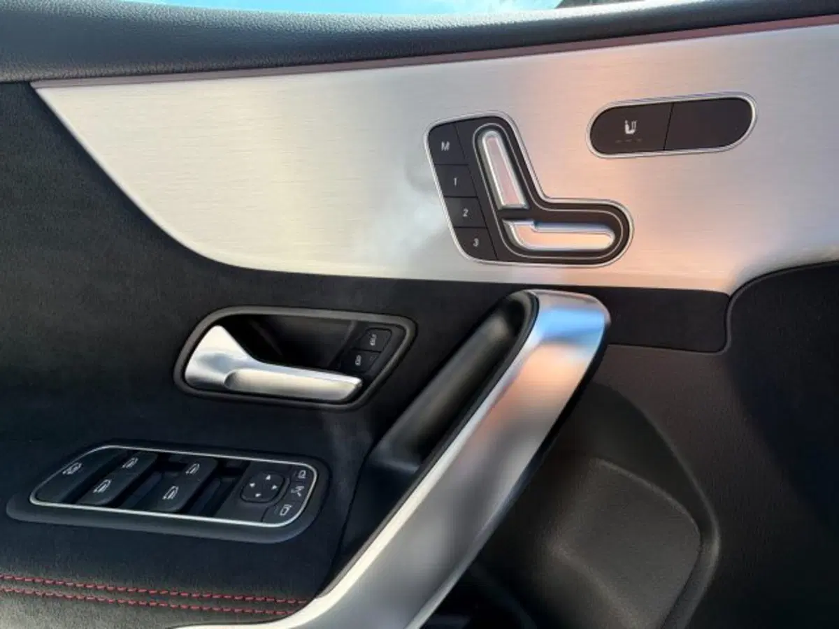 Mercedes-Benz Classe A nuova a Potenza (14)