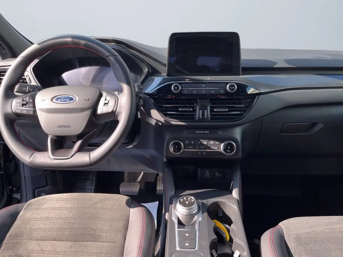 Ford Kuga usata a Milano (12)