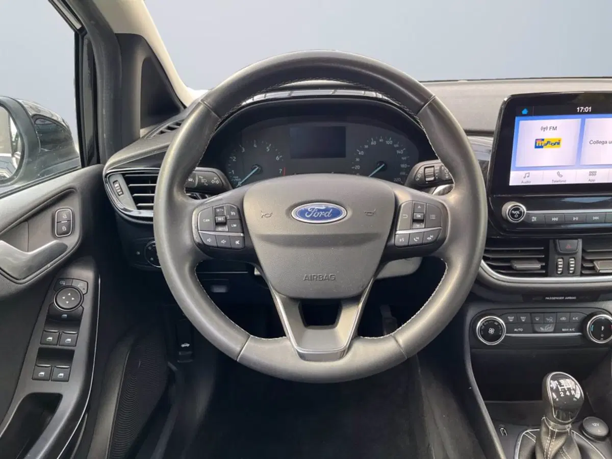Ford Fiesta usata a Milano (13)