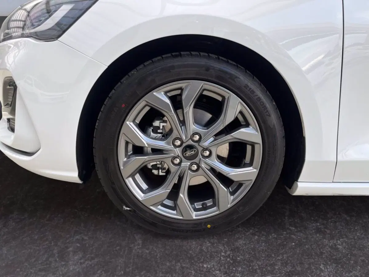 Ford Focus Station Wagon usata a Milano (9)