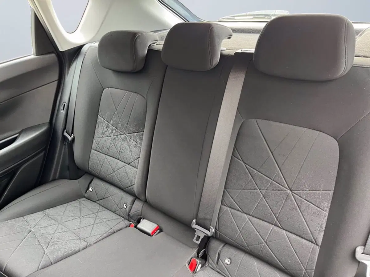 Hyundai Bayon usata a Milano (12)