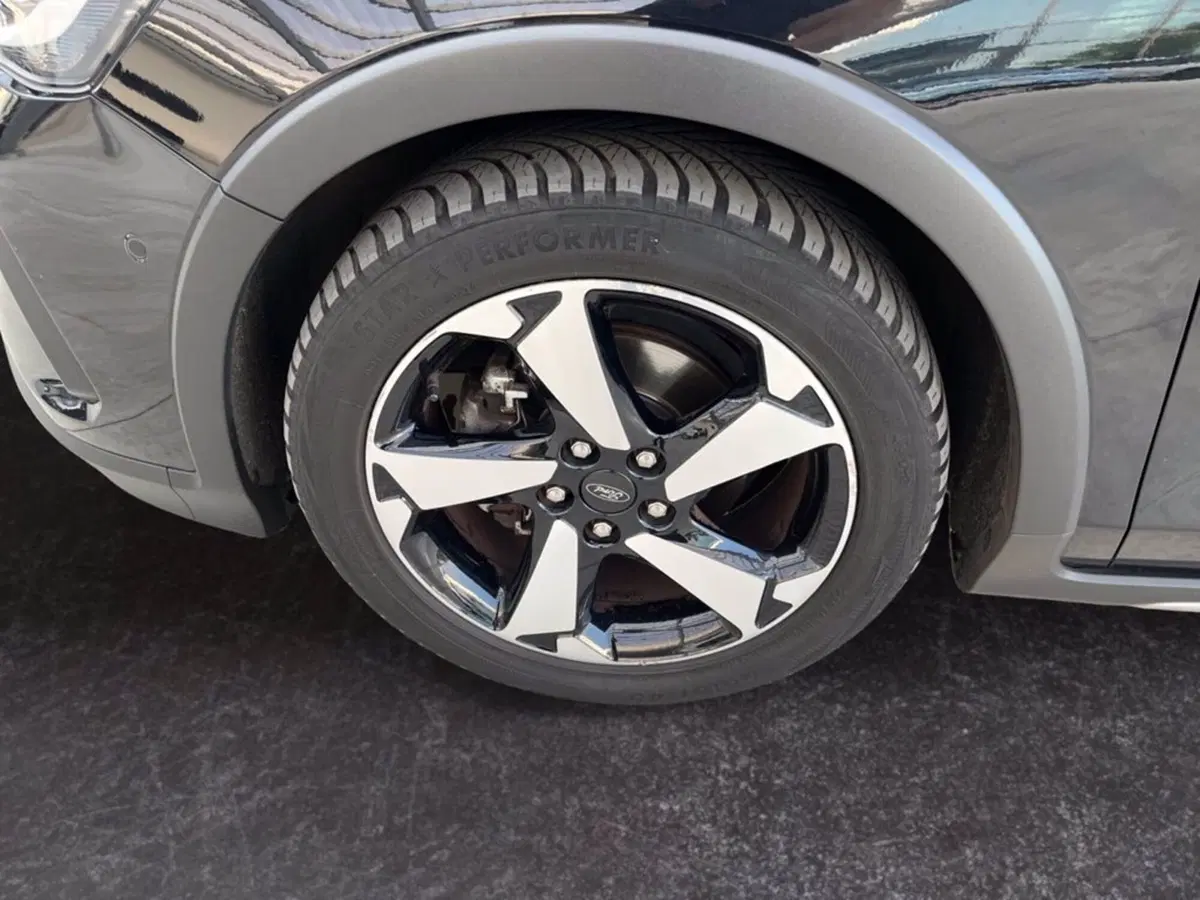Ford Focus Station Wagon usata a Milano (9)