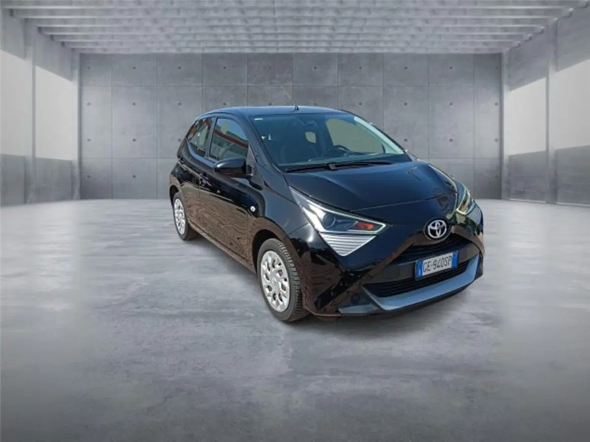 Toyota Aygo usata a Bari