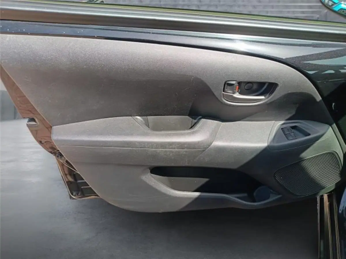 Toyota Aygo usata a Bari (6)