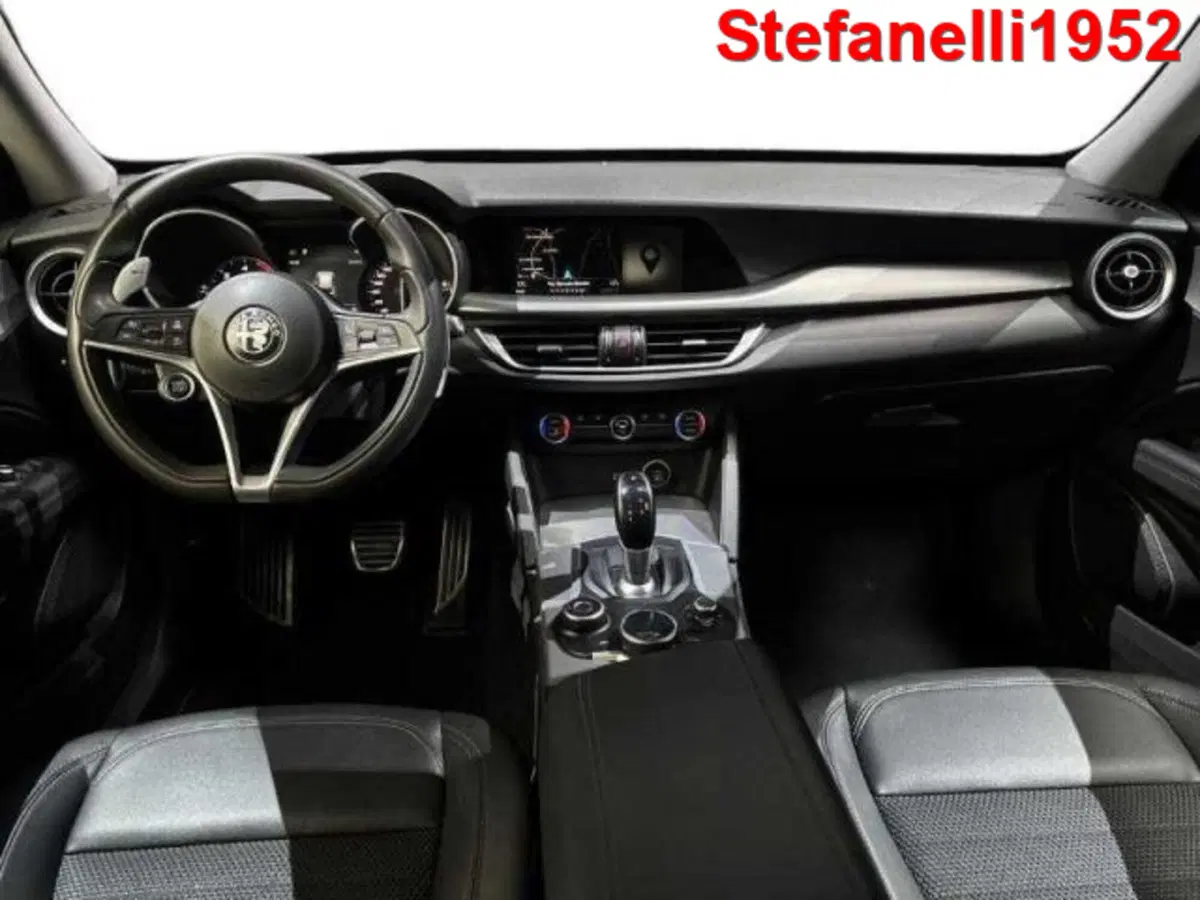 Alfa Romeo Stelvio usata a Bologna (14)