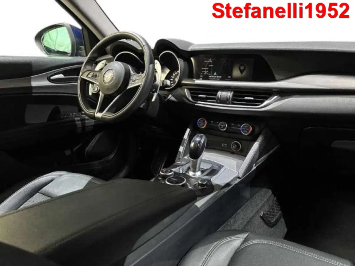 Alfa Romeo Stelvio usata a Bologna (16)