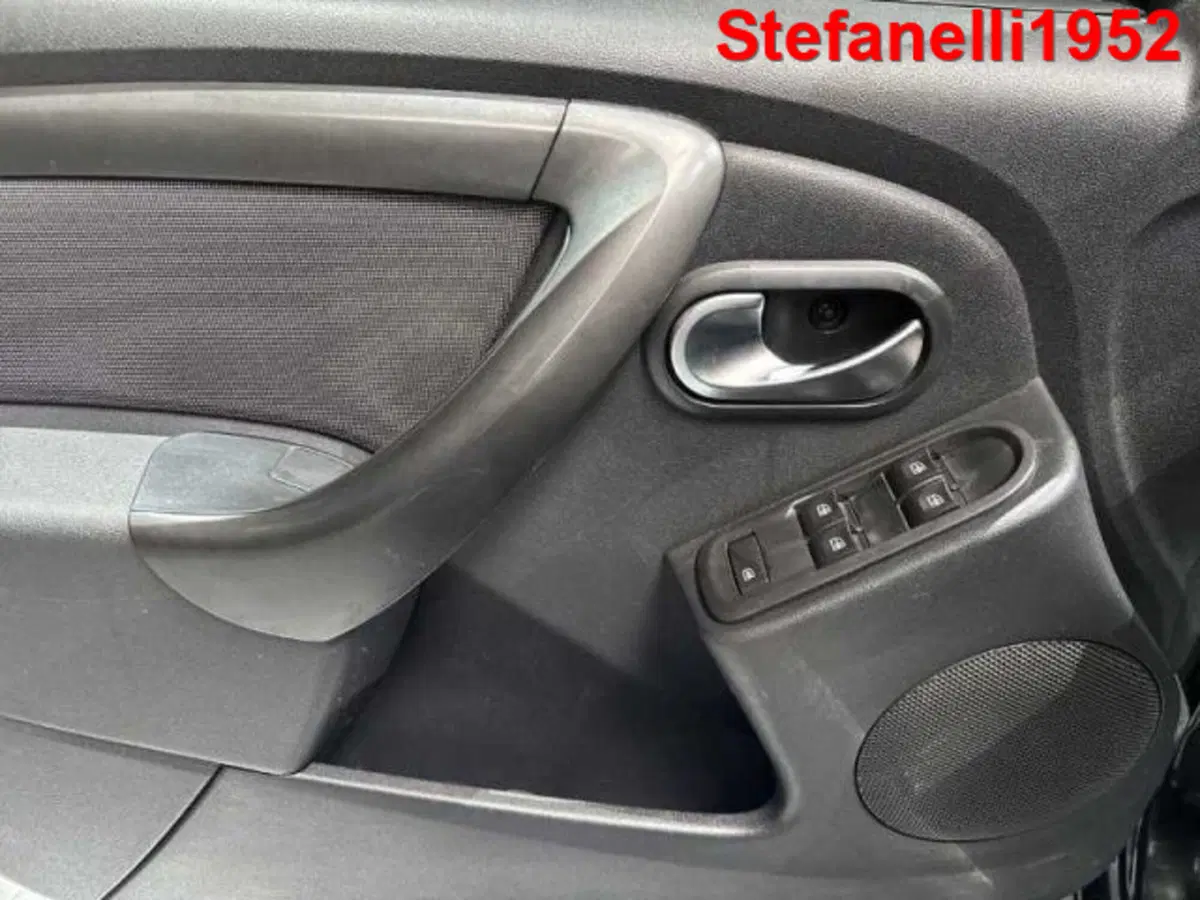 Dacia Duster usata a Bologna (10)