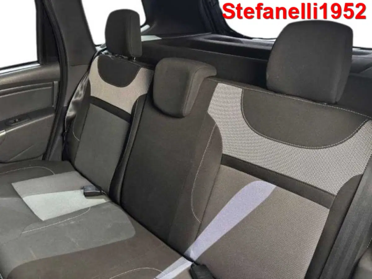 Dacia Duster usata a Bologna (9)