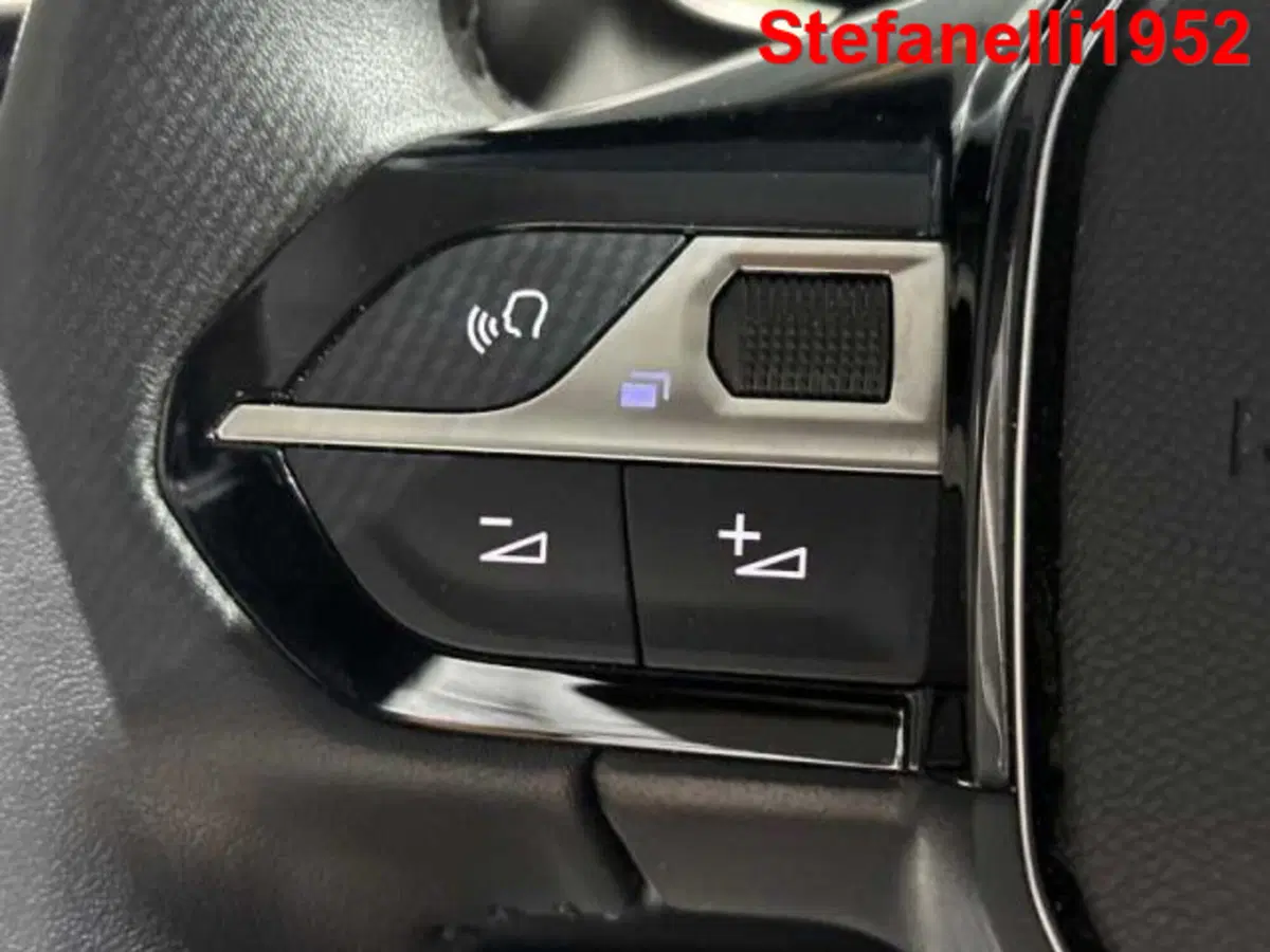 Peugeot 208 usata a Bologna (20)